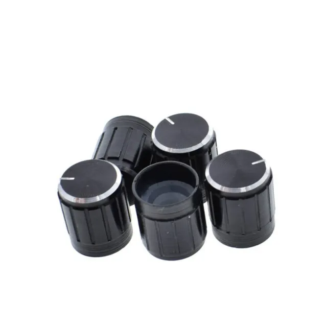 Aluminiowa gałka do przełącznika obrotowego / potencjometru (średnica: wewnętrzna 6mm, zewnętrzna 15mmx17mm) - czarna