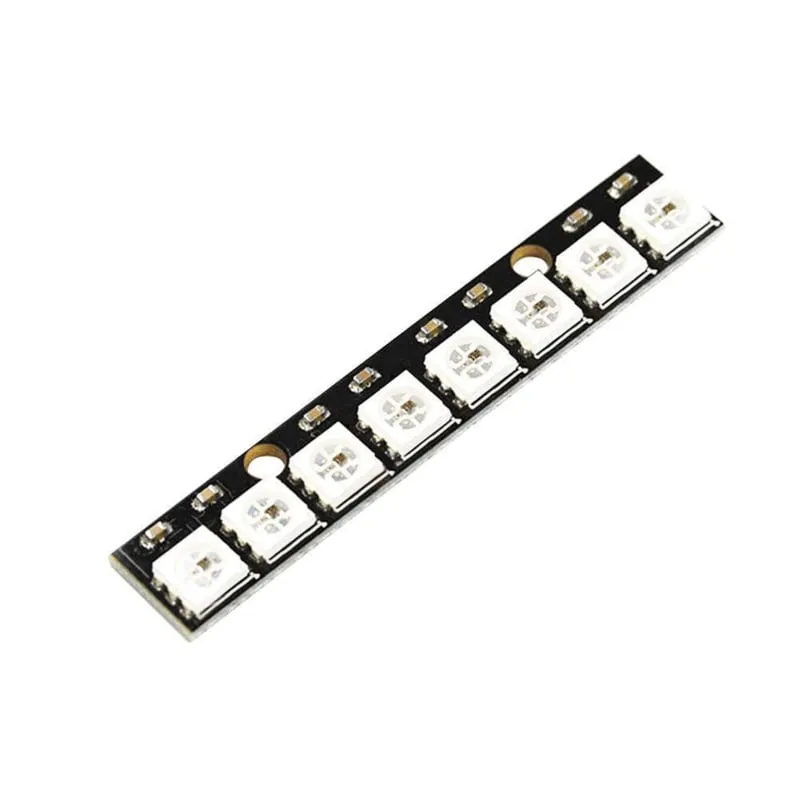 8-bitowe diody RGB WS2812b na płytce drukowanej